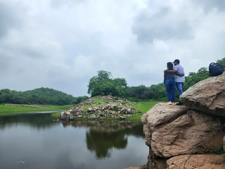 Couple Lake Viewpoint — Bakor nature experience